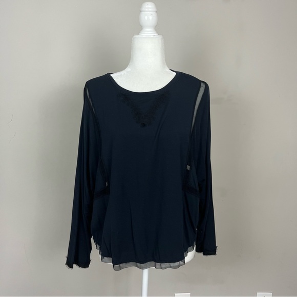 FREE PEOPLE INTIMATELY LOWKEY LONG SLEEVE PULLOVER IN NAVY AND BLACK SIZE SMALL - Picture 4 of 12